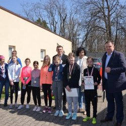 SP Baranów -rocznik 2009-2010. Mistrzynie Powiatu w Drużynowych Biegach Przełajowych.