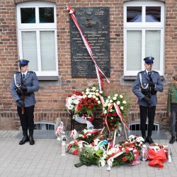 Tablica Pamięci Ofiar Zbrodni Katyńskiej Policjantów Posterunku Policji Państwowej w Opatowie zamordowanych przez NKWD
