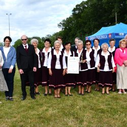 Zespół Perzownianie i członkowie Zarządu Powiatu Kępińskiego