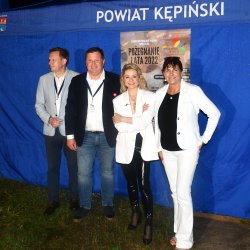 Członek Zarządu Powiatu Kępińskiego Marek Potarzycki, Starosta Kępiński Robert Kieruzal, Ania Karwan, Wójt Gminy Baranów Bogumiła Lewandowska-Siwek