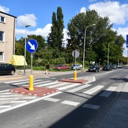przejście dla pieszych na skrzyżowaniu Alei Marcinkowskiego i ulicy Lipowej