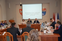 Zarząd Powiatu Kępińskiego otrzymał absolutorium, podczas siódmej sesji Rady 