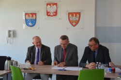 Podpisano umowy z organizacjami pozarządowymi